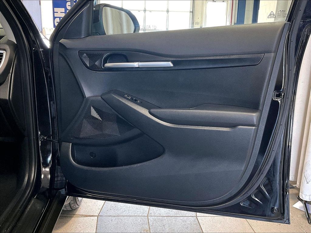 2023 Kia Seltos — photo 12