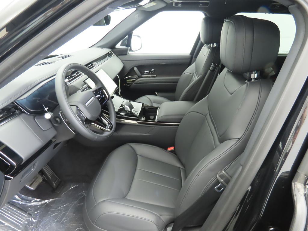 Thumbnail: 2025 Land Rover Range Rover Sport - 20