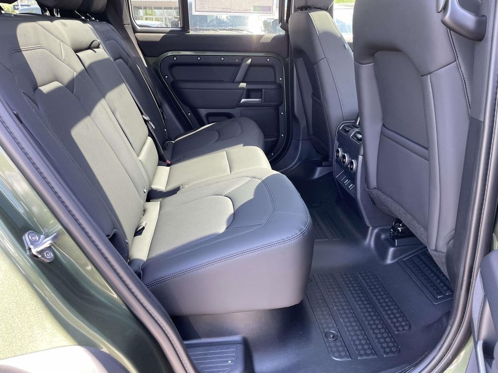 New 2026 Green Land Rover S image 19