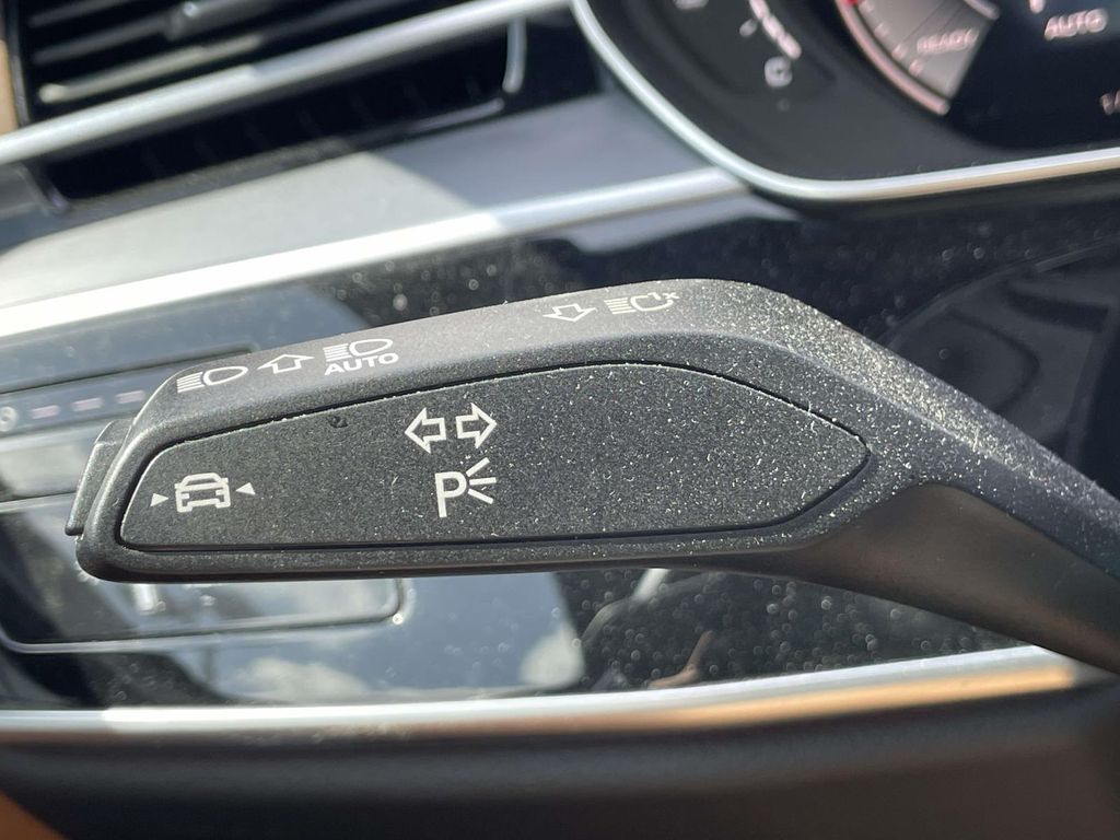 Used 2024  Audi L 55 image 35