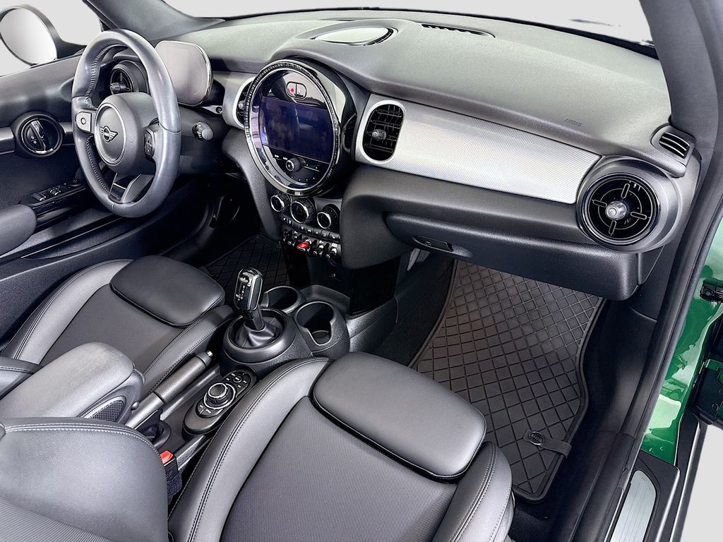 Thumbnail: 2022 MINI Cooper - 17