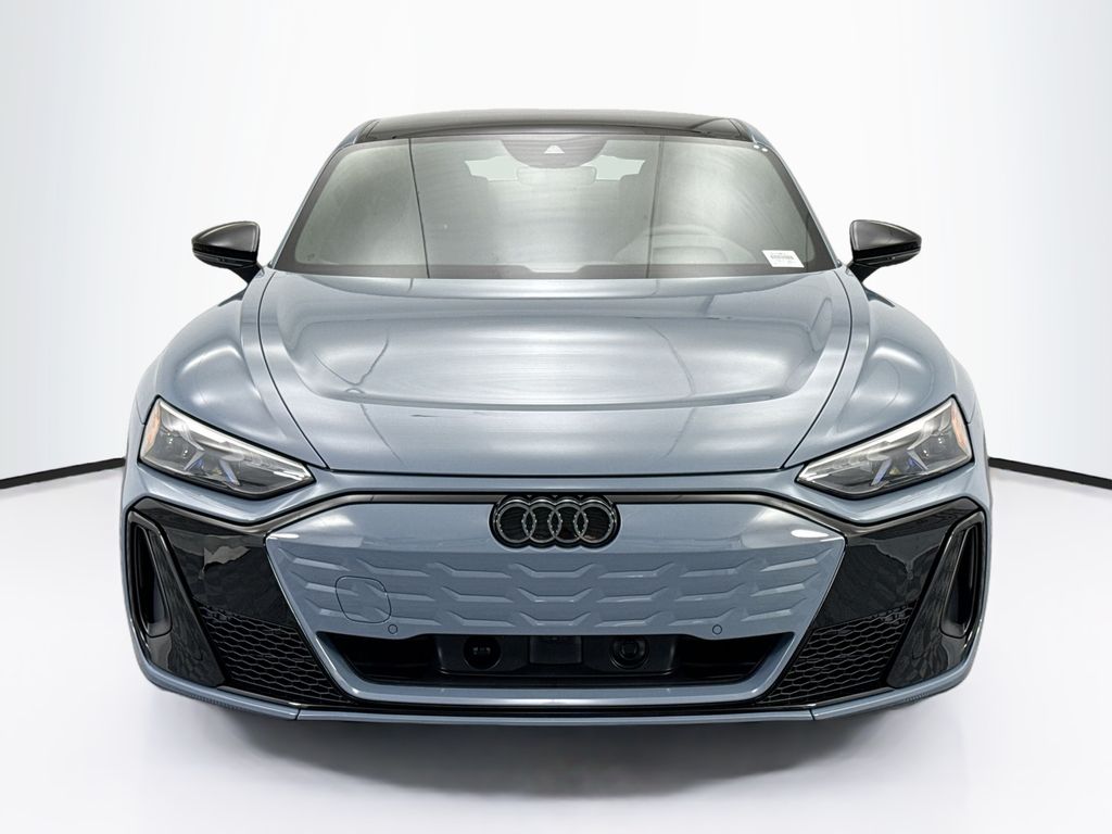 Thumbnail: 2026 Audi e-tron GT - 2