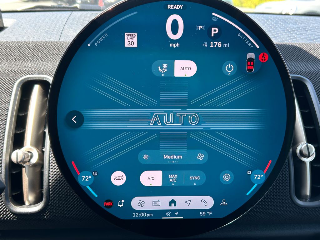 2025 MINI Cooper Countryman Signature 23