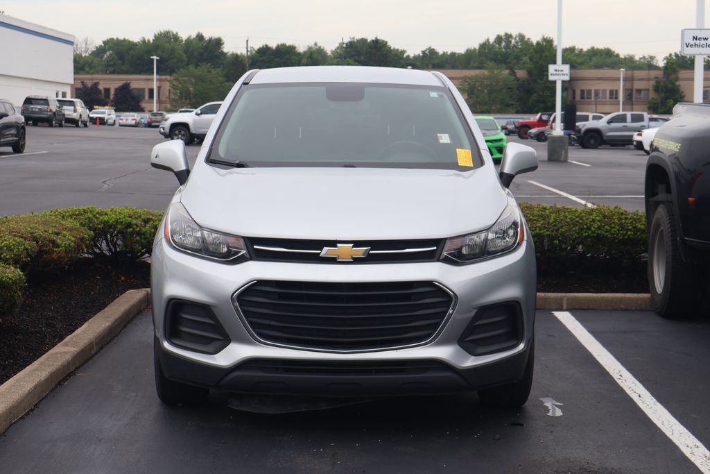 Thumbnail: 2019 Chevrolet Trax - 2