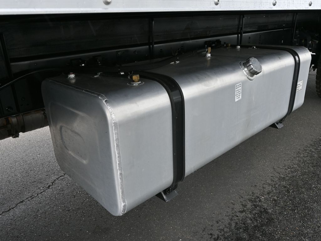2025 Isuzu FTR 