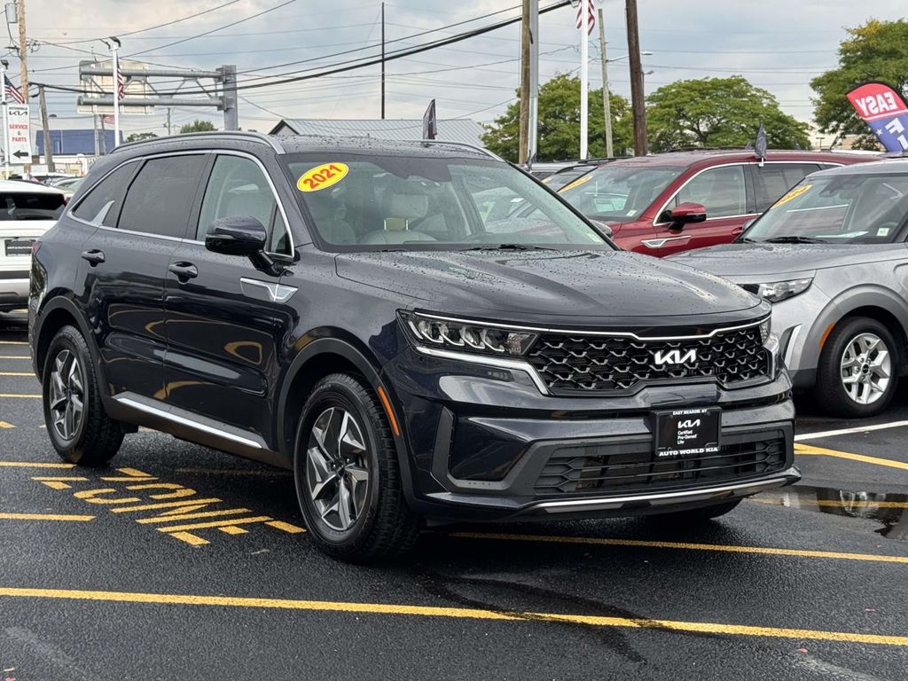  2022 Kia Sorento Hybrid S AWD   