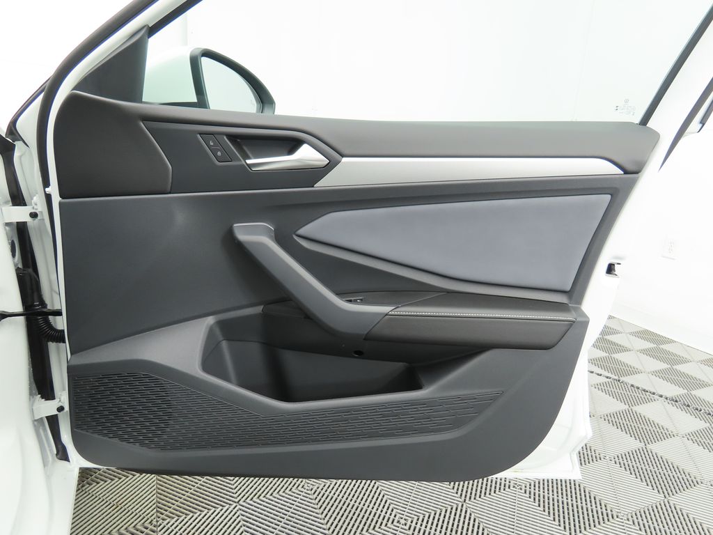 Thumbnail: 2026 Volkswagen Jetta - 25