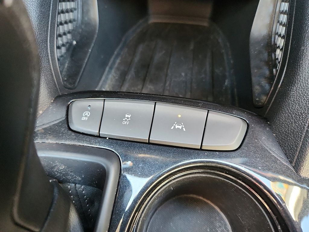 Thumbnail: 2021 Chevrolet TrailBlazer - 24