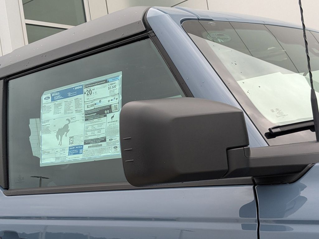 2025 Ford Bronco Base