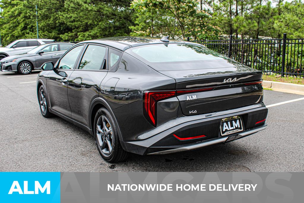 Used 2025 Gray Kia LXS image 5