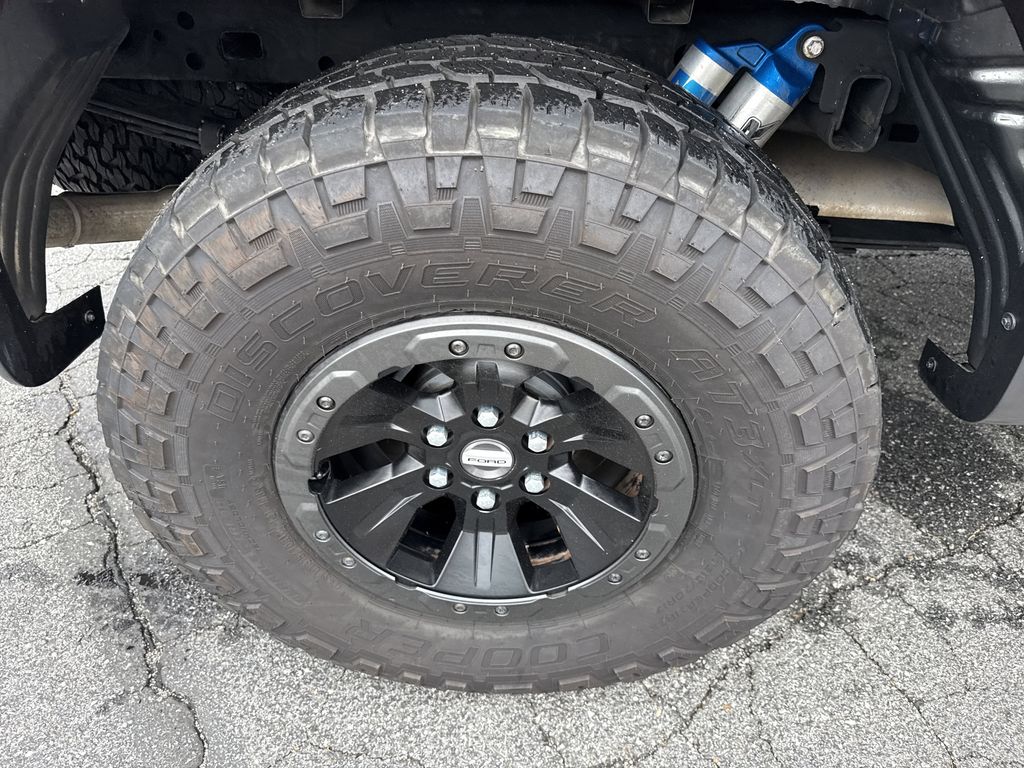 2018 Magnetic Metallic Ford F-150 Raptor 4X4 Truck