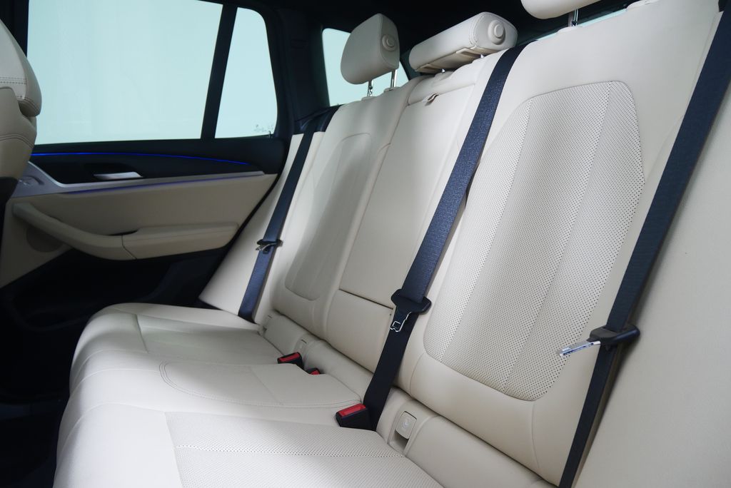 Thumbnail: 2024 BMW X3 - 16