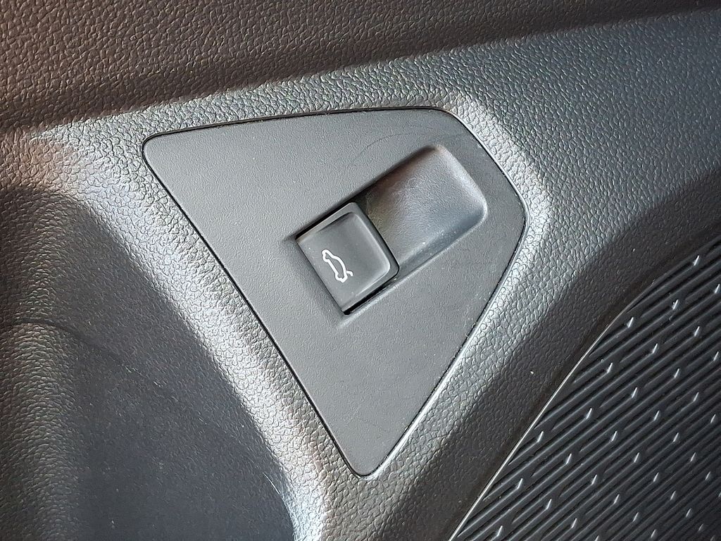 Thumbnail: 2019 Volkswagen Jetta - 26