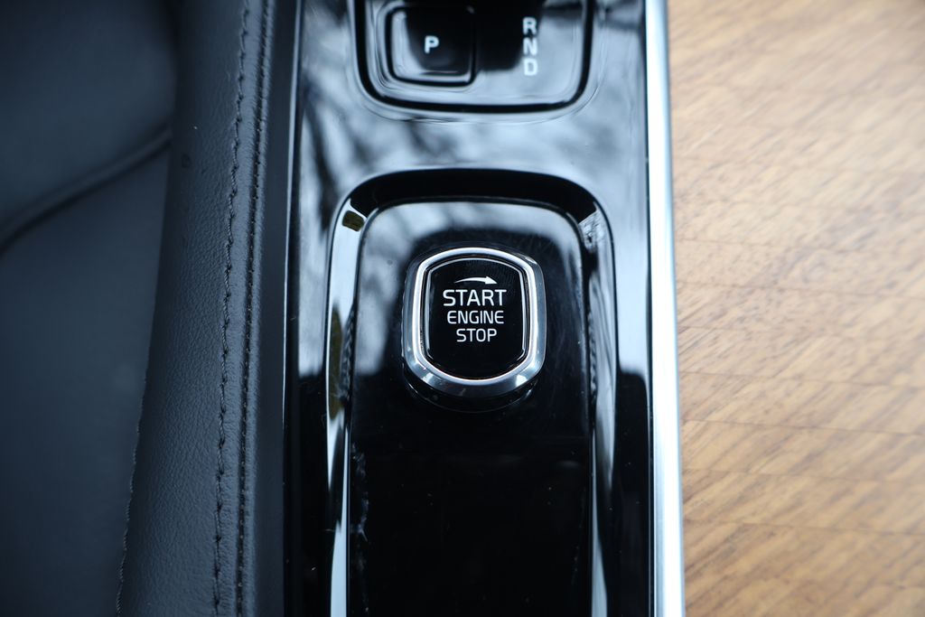 Thumbnail: 2024 Volvo XC90 - 26