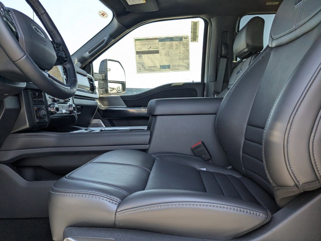2026 Ford Super Duty F-250 SRW Platinum