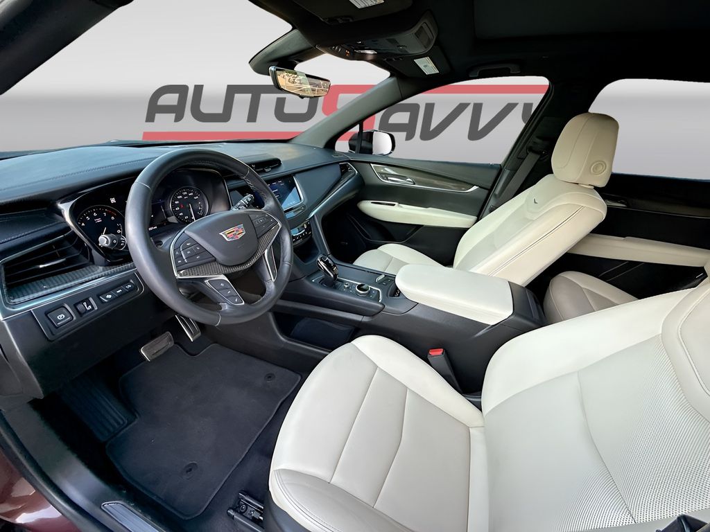 Used 2022 Red Cadillac Sport image 21