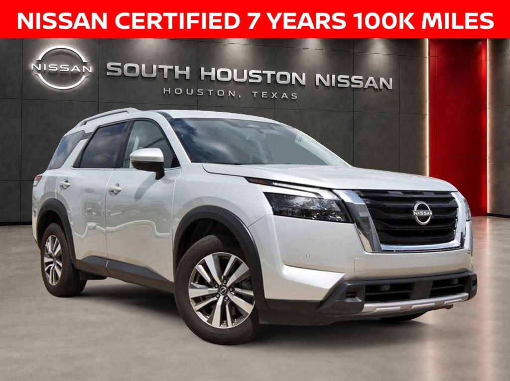 2025 Nissan Pathfinder SL - 0