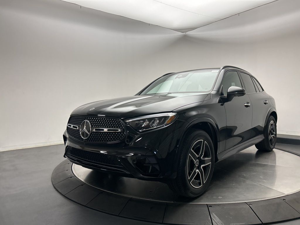 Thumbnail: 2026 Mercedes-Benz GLC - 3