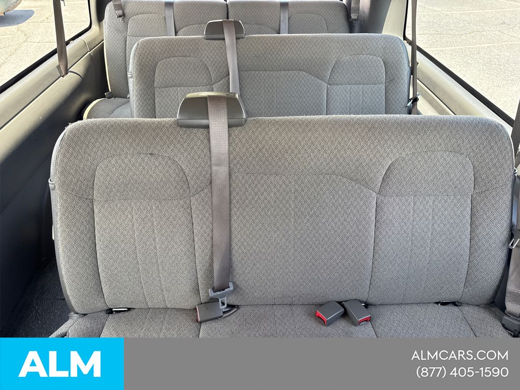 Used 2025 White Chevrolet LT image 22