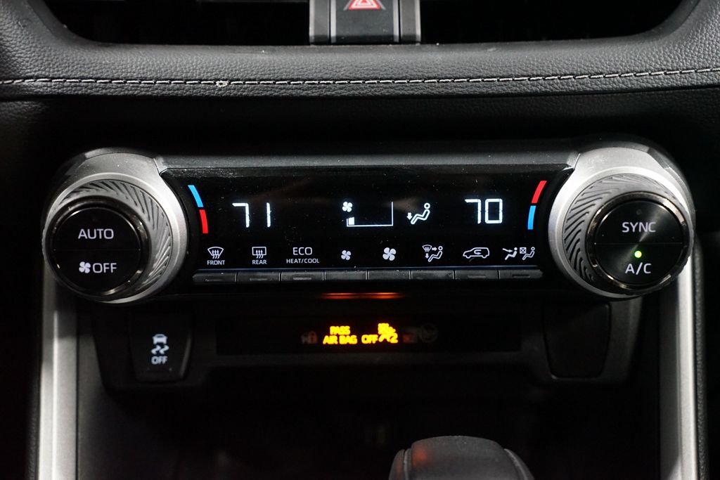 Thumbnail: 2025 Toyota RAV4 - 20