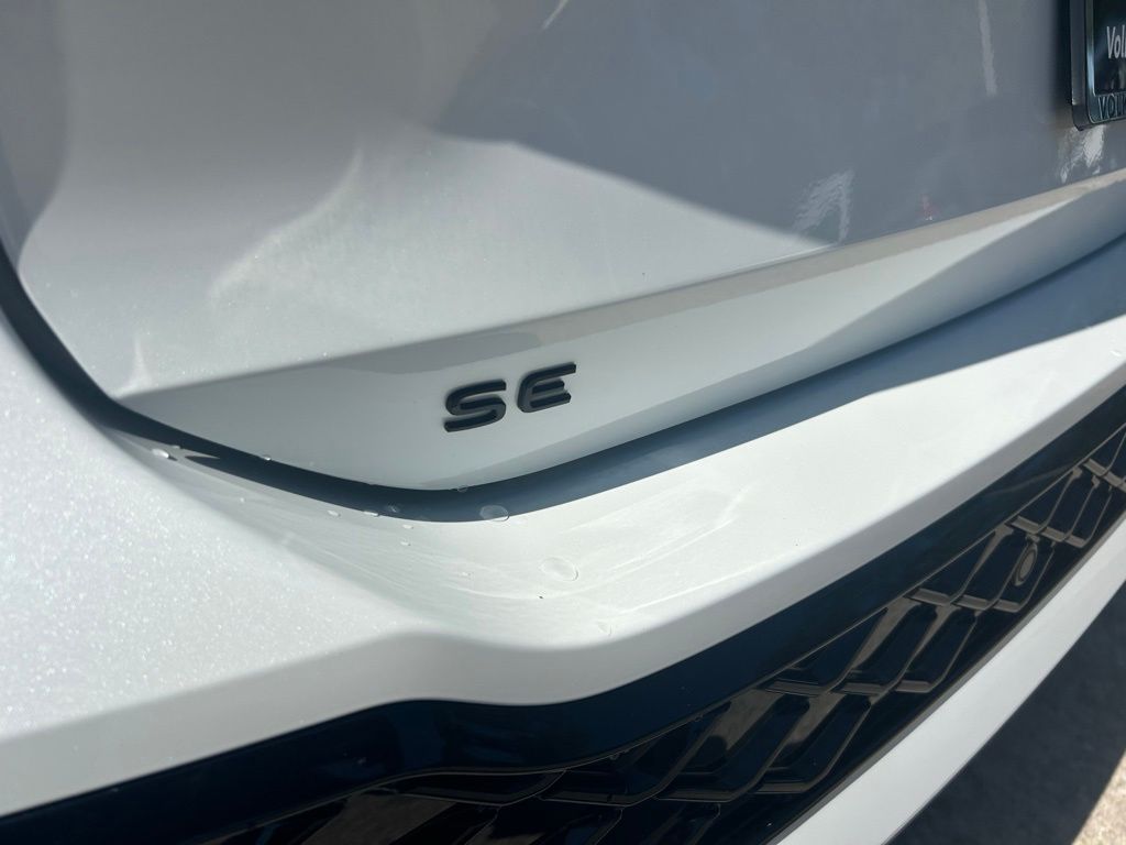 New 2026 Opal White Pearl Volkswagen 2.0T SE R-Line Black image 30