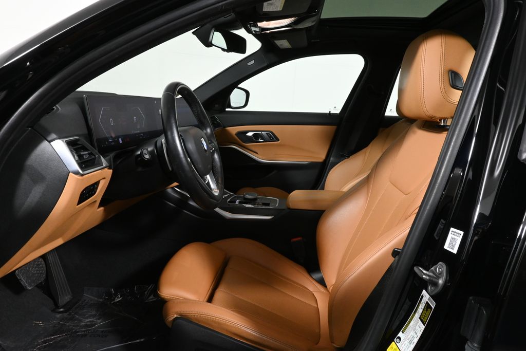 Thumbnail: 2023 BMW 3 Series - 3