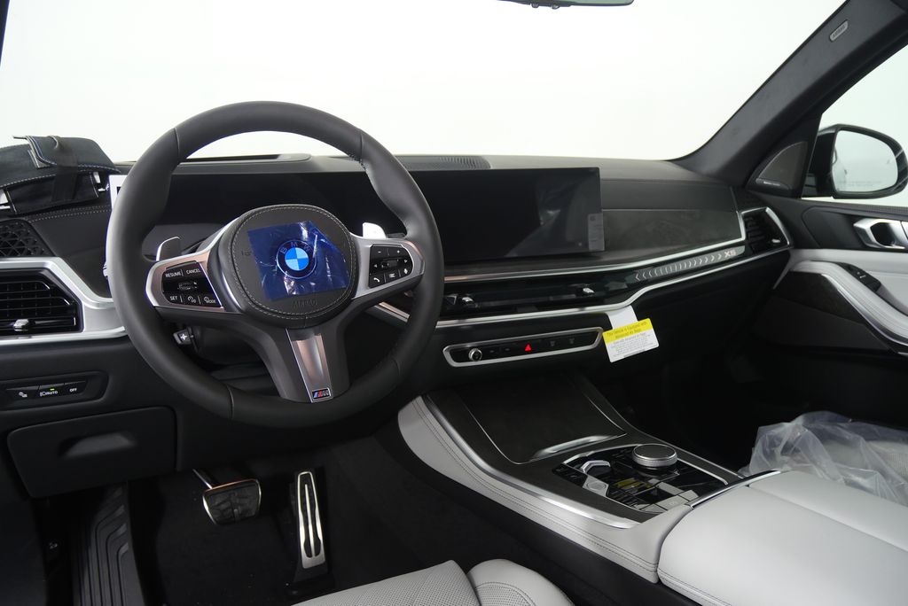 Thumbnail: 2026 BMW X5 - 18