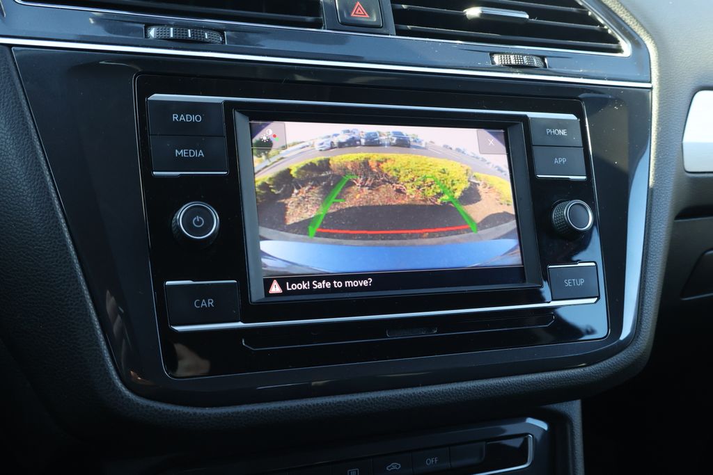 Thumbnail: 2019 Volkswagen Tiguan - 21