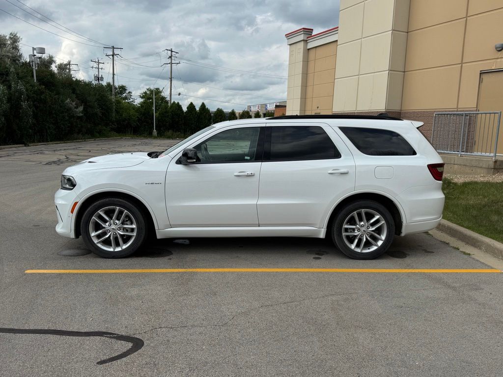 Used 2025 White Knuckle Clearcoat Dodge R/T Plus image 7