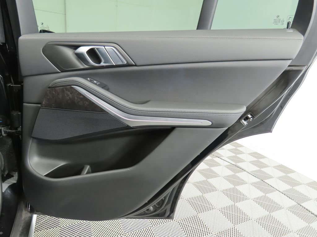 Thumbnail: 2022 BMW X5 - 28