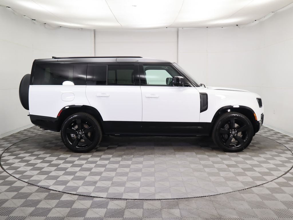 Thumbnail: 2025 Land Rover Defender - 4