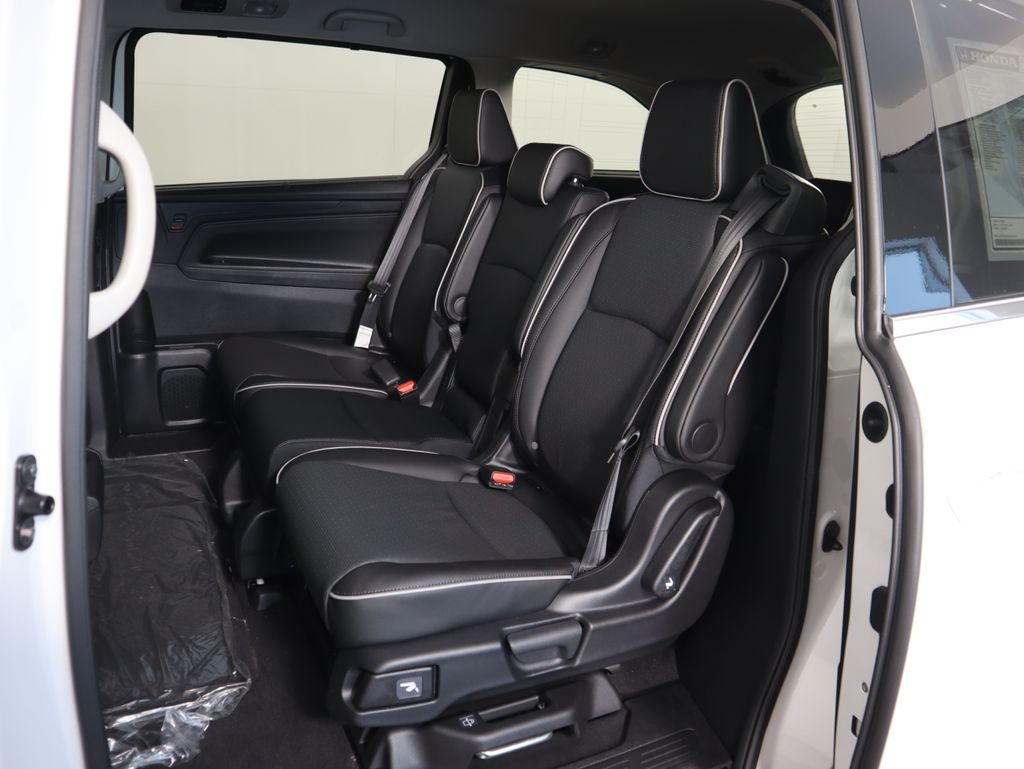 Thumbnail: 2026 Honda Odyssey - 22