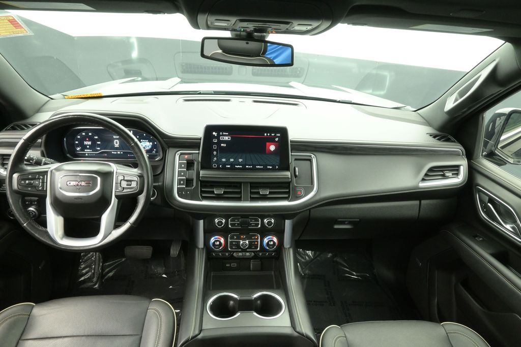 2022 GMC Yukon SLT - Photo 11