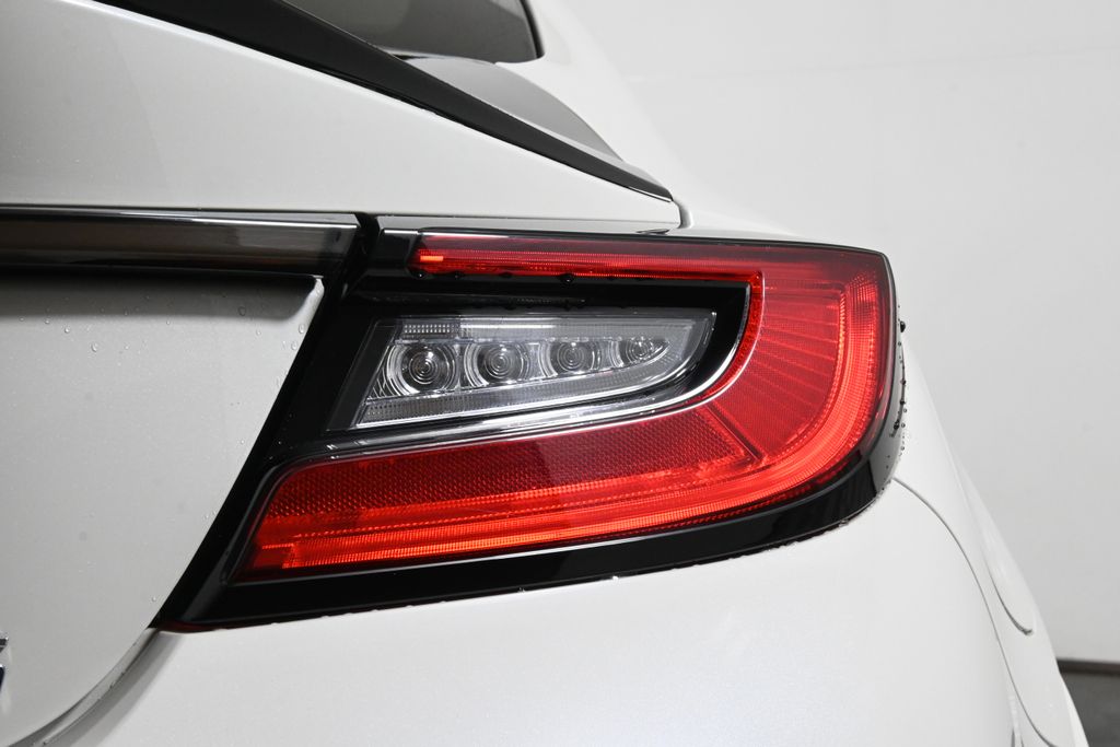 Thumbnail: 2024 Toyota GR86 - 14