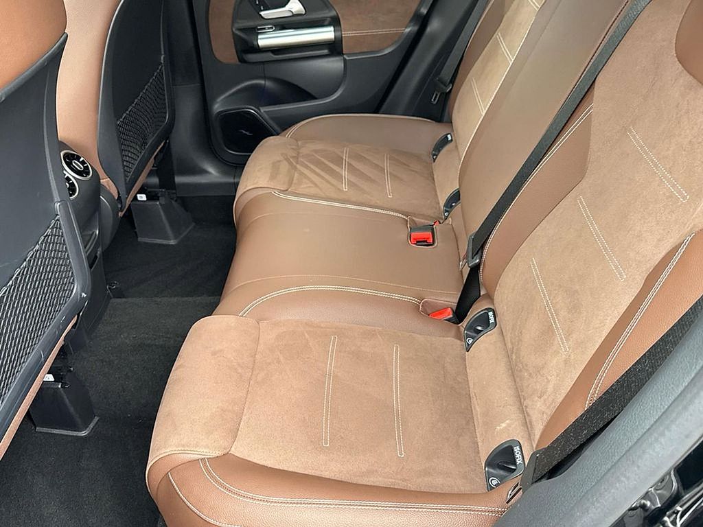 Thumbnail: 2025 Mercedes-Benz GLA - 28