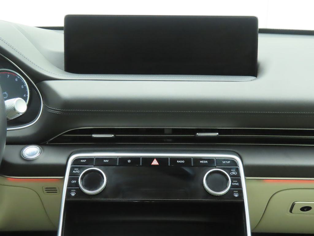 Thumbnail: 2021 Genesis GV80 - 14