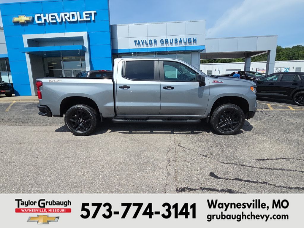 Sterling Gray Metallic 2026 Chevrolet Silverado 1500 Pickup Truck Four-Wheel Drive Automatic