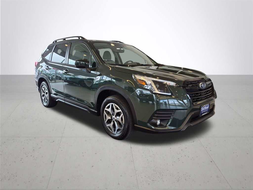 2024 Subaru Forester Premium