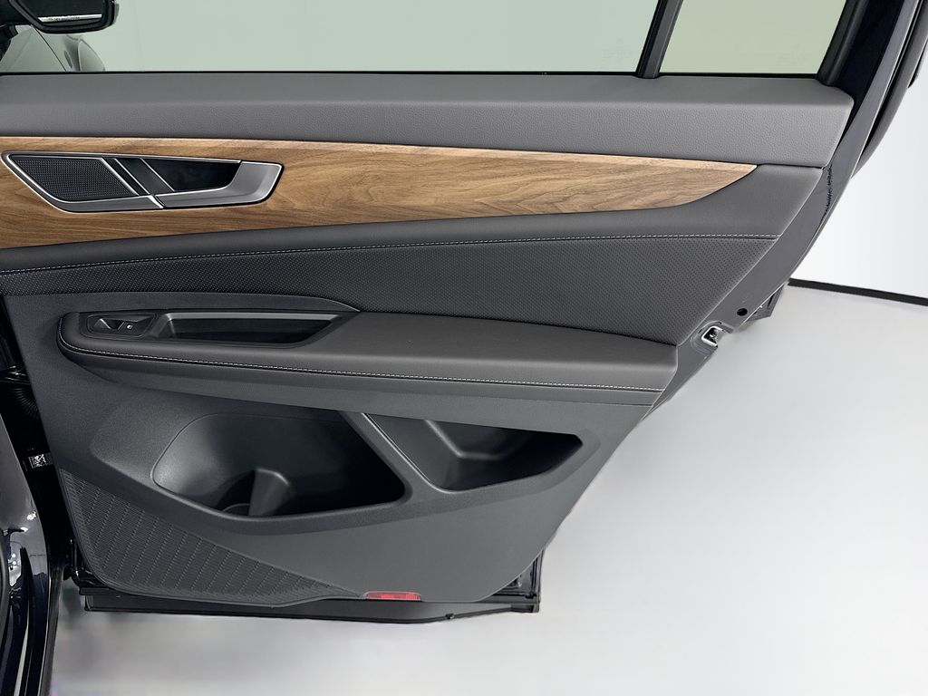 Thumbnail: 2026 Volkswagen Atlas - 25