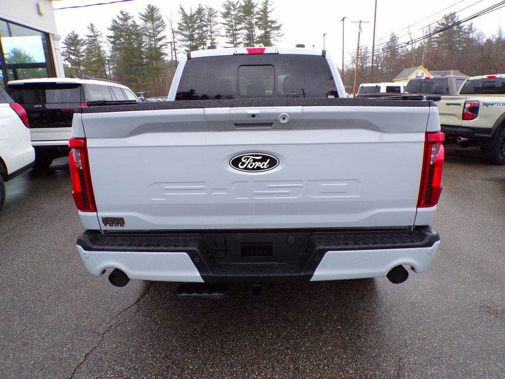 View vehicle photo 7