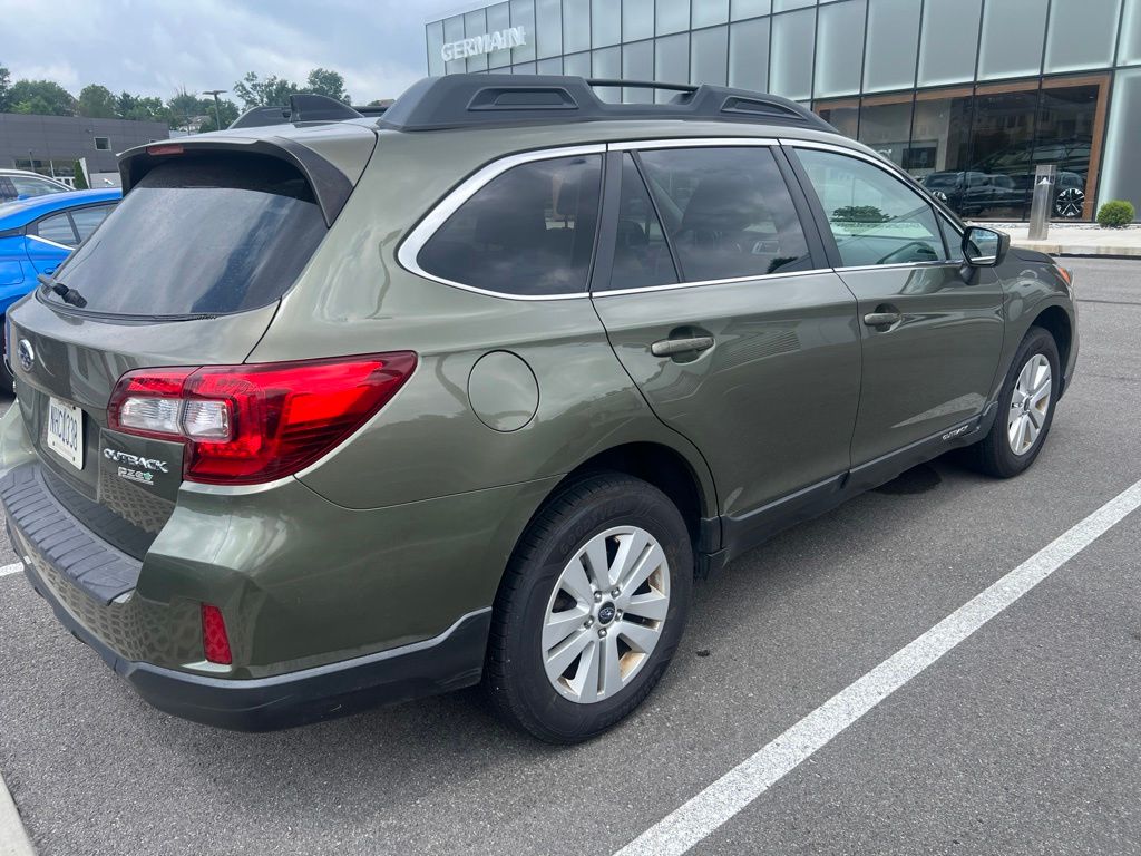 Used 2016 Green Subaru 2.5i Premium image 10