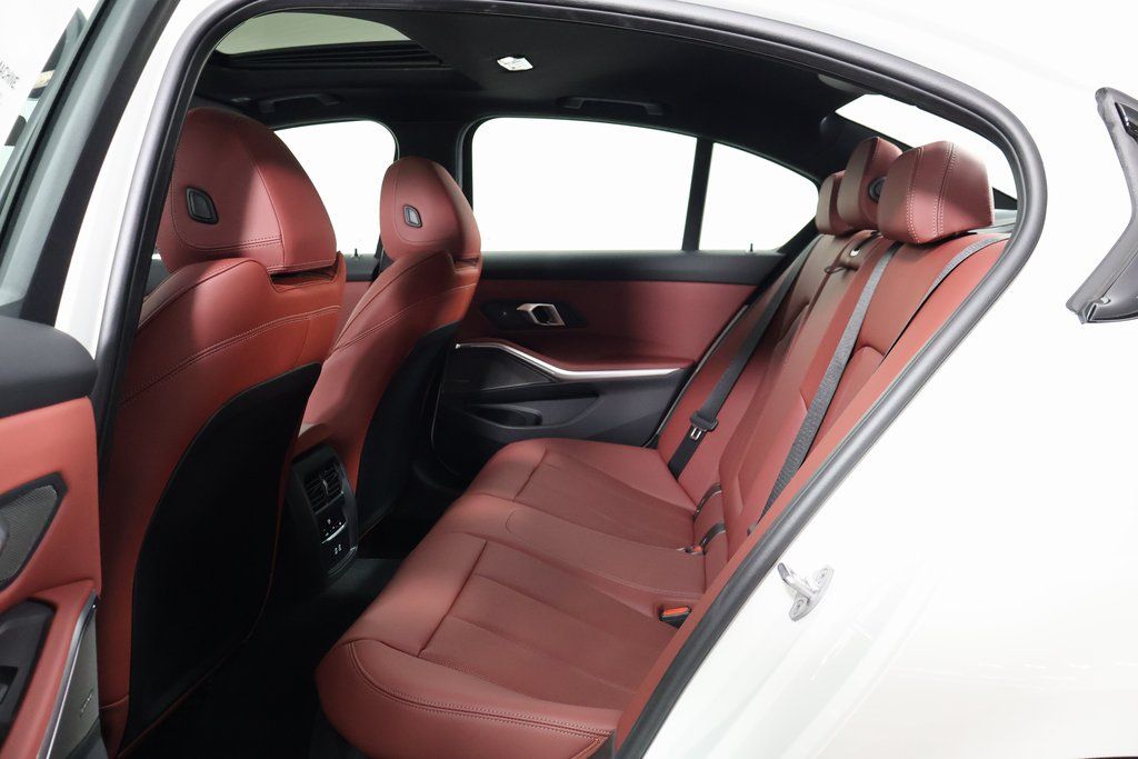 2025 BMW 3 Series 330i 6