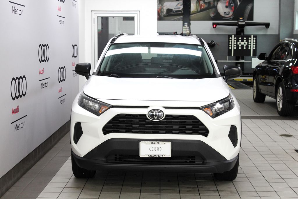 Thumbnail: 2019 Toyota RAV4 - 9