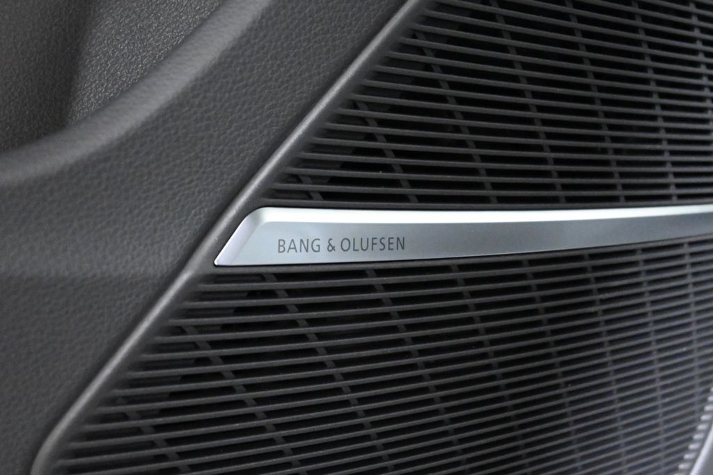 Thumbnail: 2026 Audi Q7 - 25