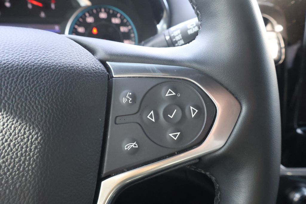 Thumbnail: 2023 Chevrolet Traverse - 18