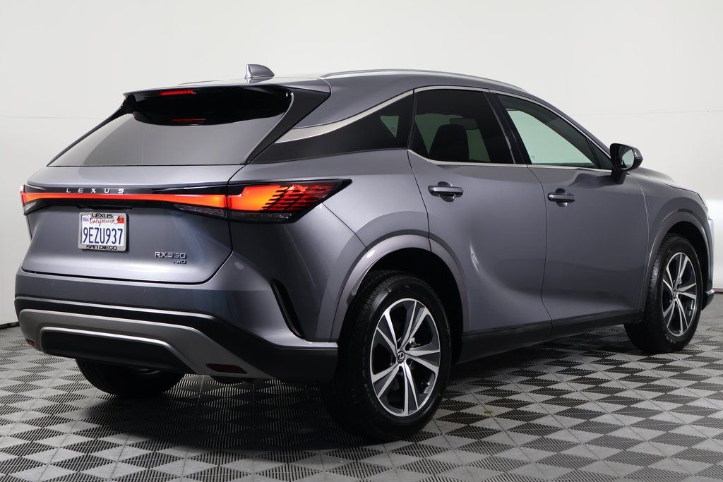 Thumbnail: 2023 Lexus RX - 4