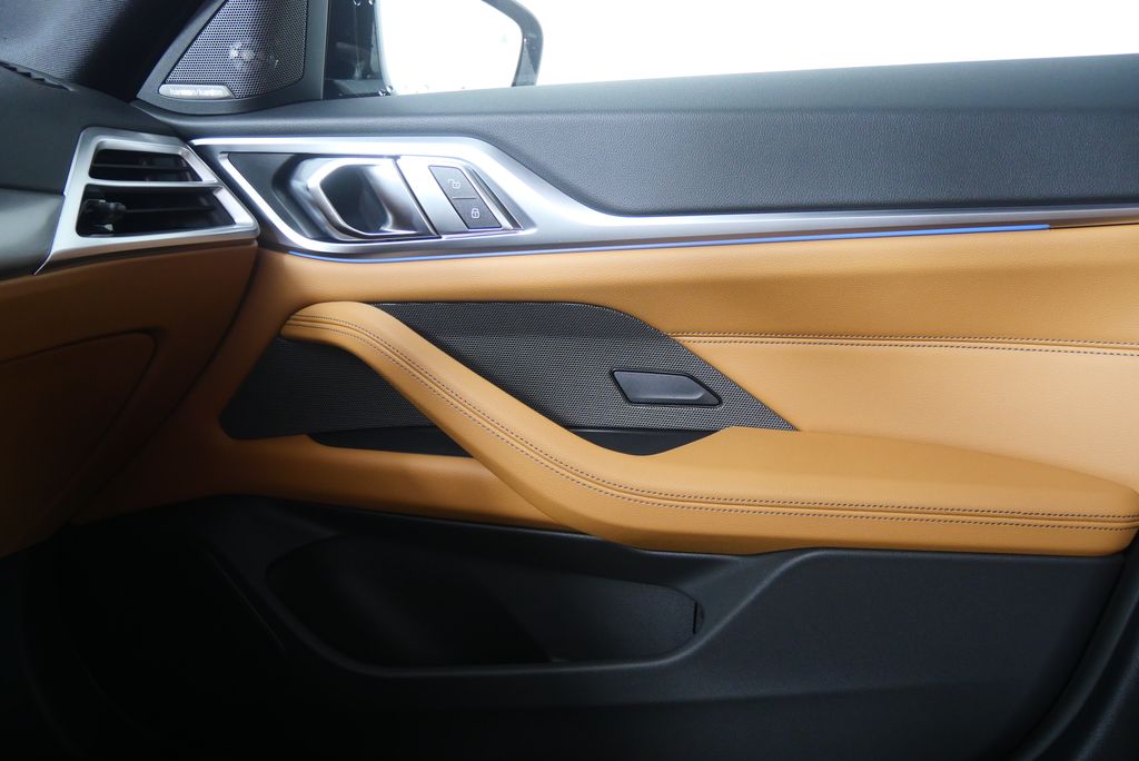 Thumbnail: 2026 BMW i4 - 23