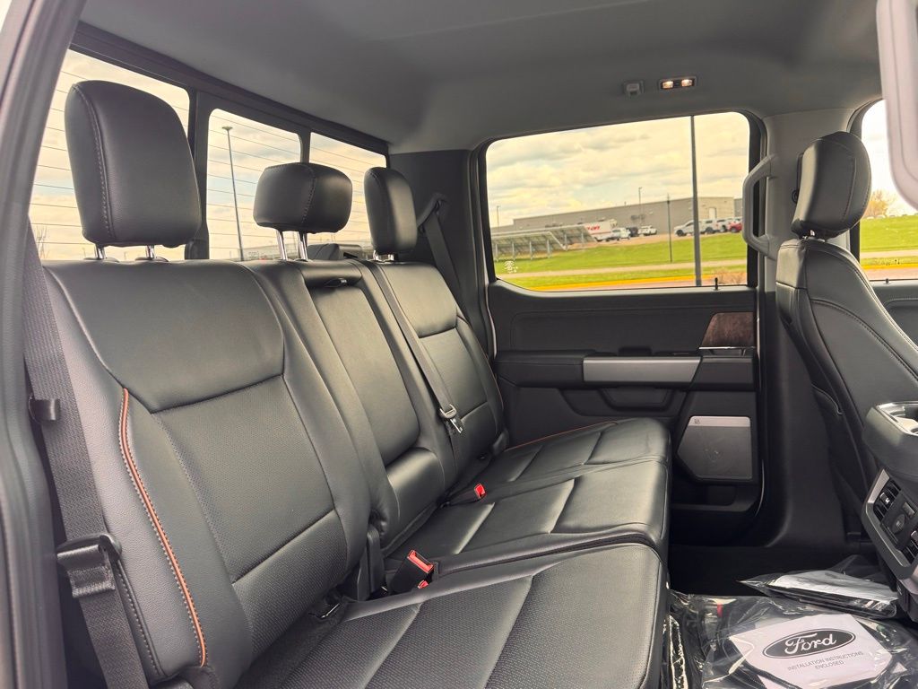 2026 Ford F-350 Super Duty LARIAT
