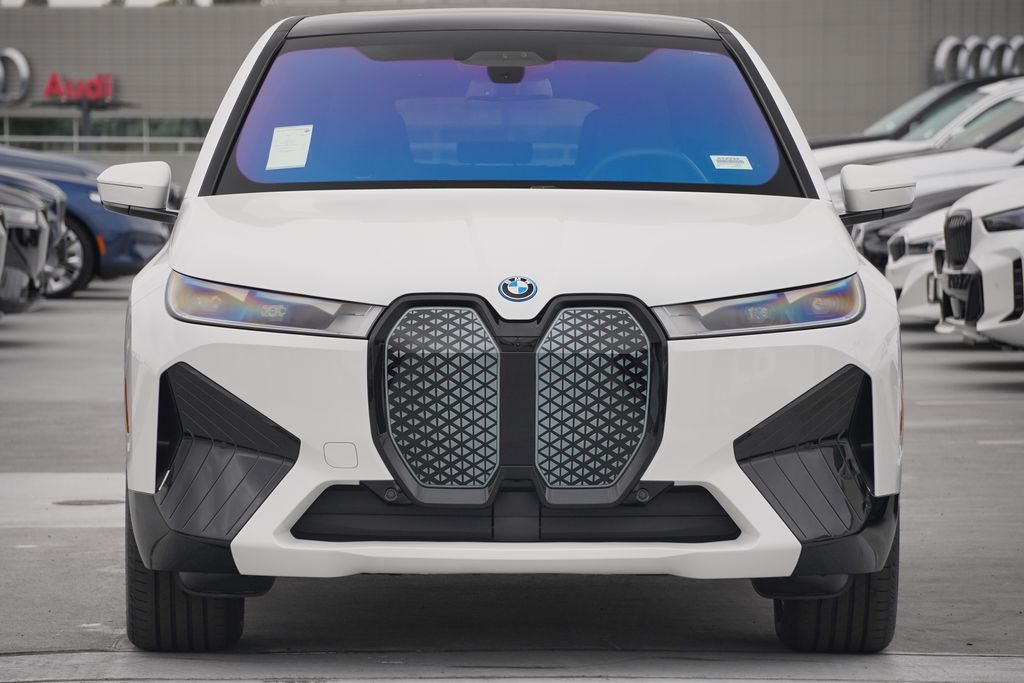 2025 BMW iX xDrive50 2