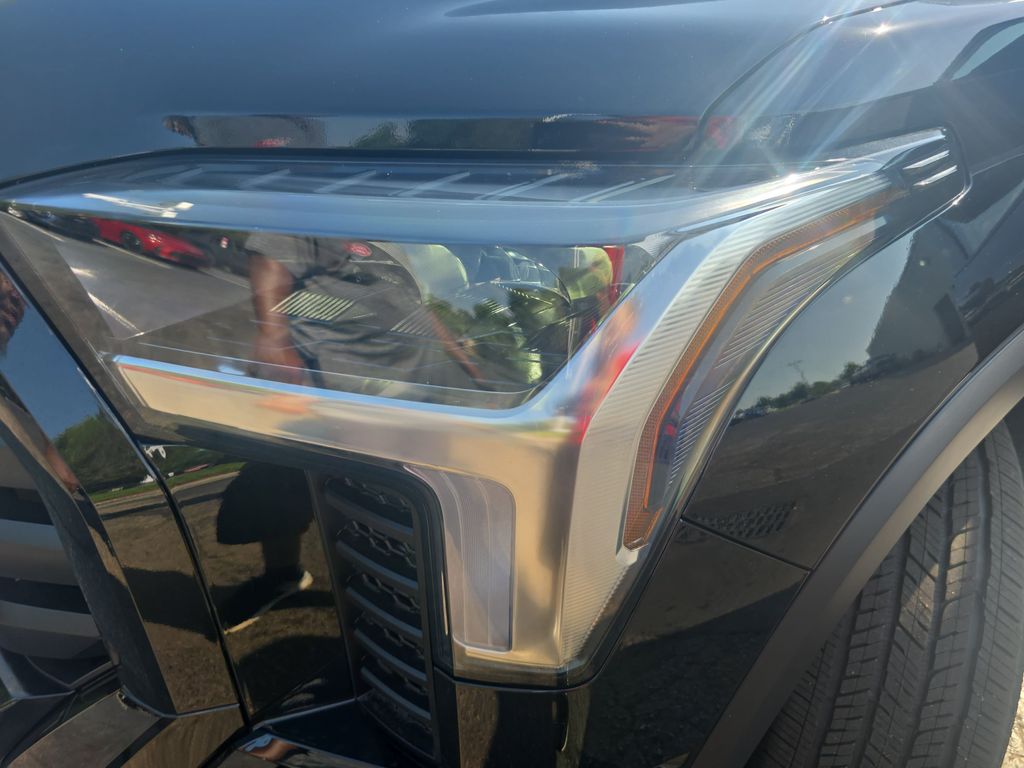 2026 Toyota Tundra Limited - Photo 32